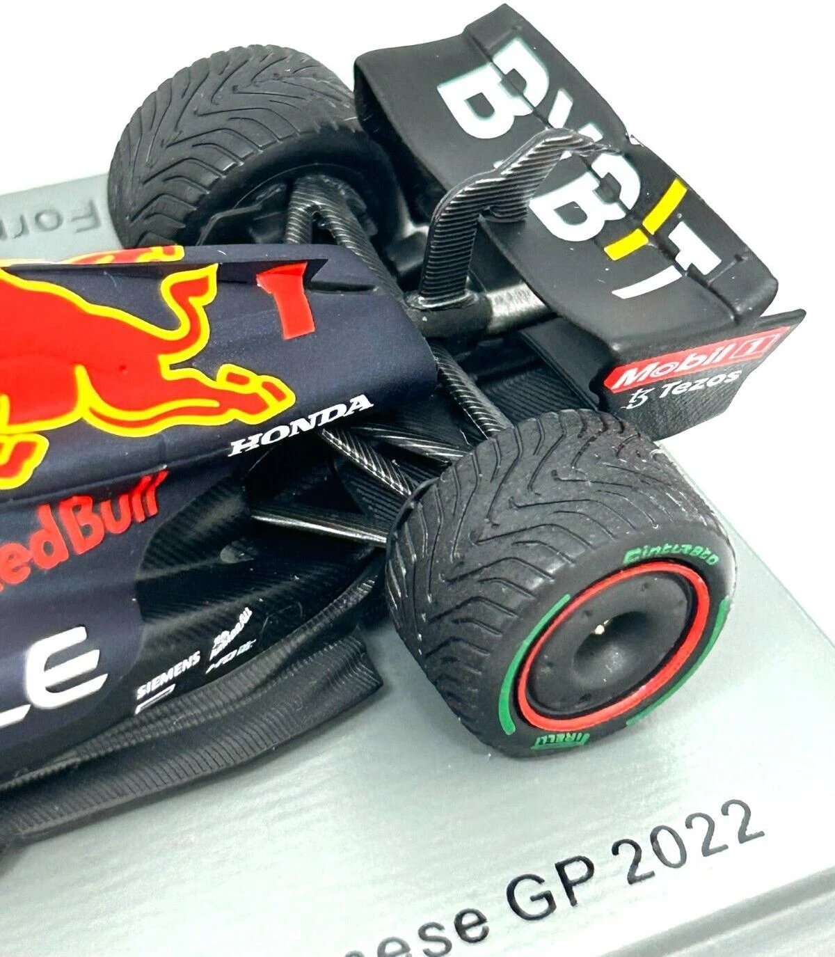 2022 World Champion Max Verstappen Red Bull F1 Winner Japanese GP #1 In 1:43 Scale - Image 2