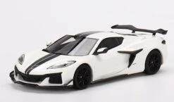 2023 Chevrolet Corvette Z06 Arctic White In 1:43 Scale