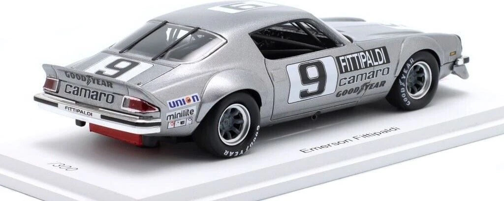 1974/1975 Chevrolet Camaro No. 9 Daytona IROC Emerson Fittipaldi 1:43 Scale - Image 3