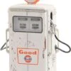 Gulf Oil 1954 Tokheim 350 Twin Gas Pump Good Gulf Weathered In 1:18 Scale By Greenlight