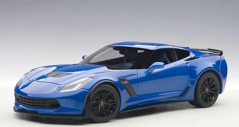 2016 Corvette C7 Z06 In Laguna Blue Model In 1:18 Scale By AUTOart - Image 4