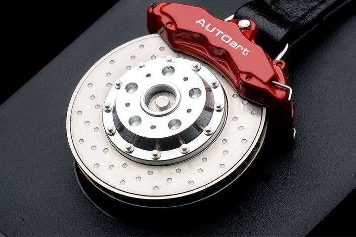 BRAKE DISC KEYCHAIN (6-POTS CALIPER) By AUTOart - Image 3
