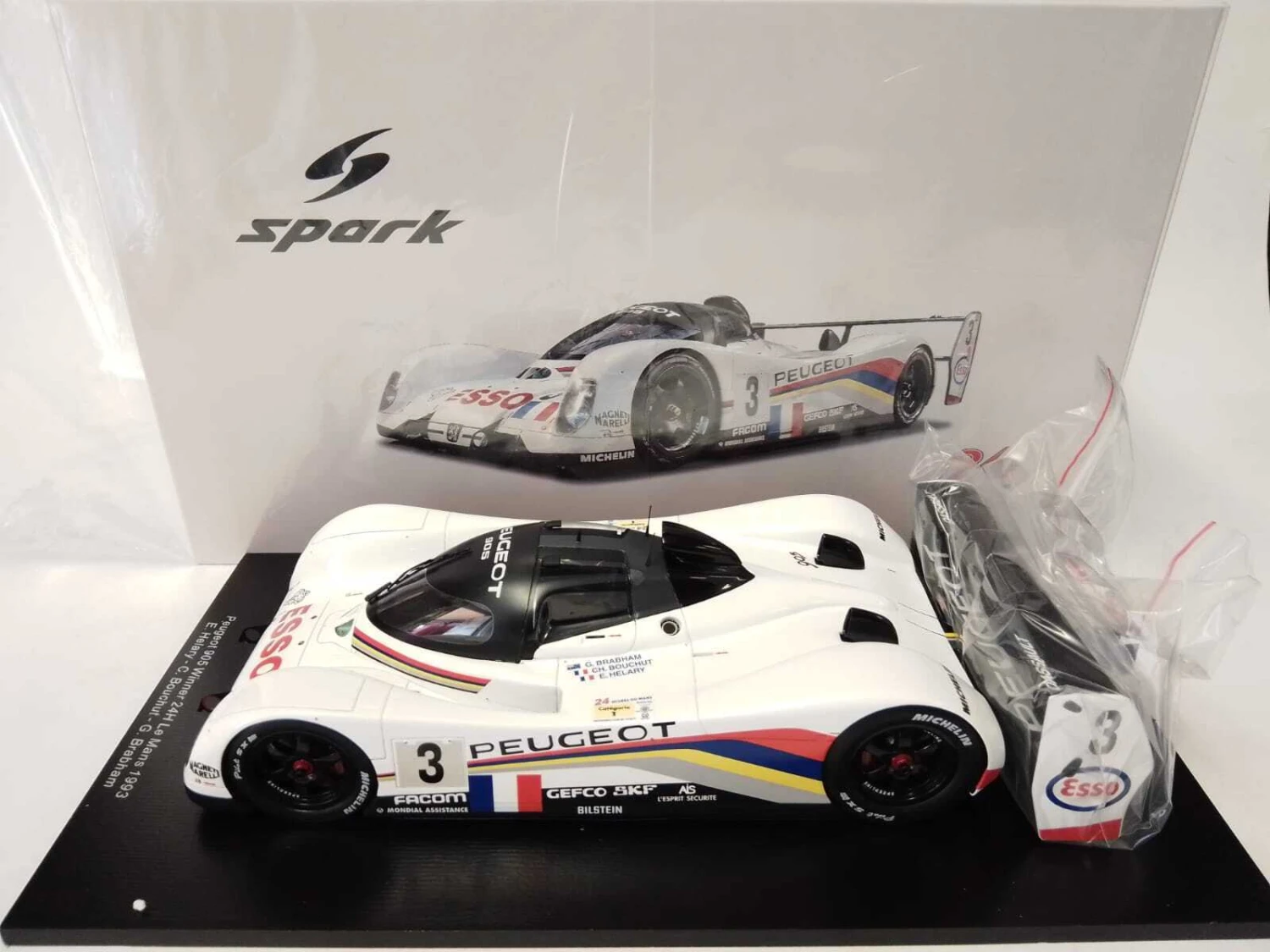 1993 Peugeot 905 No.3 Winner Le Mans E. Helary, In 1:18 Scale By Spark