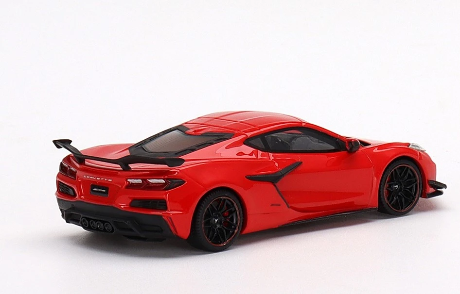 2023 Chevrolet Corvette Z06 Torch Red In 1:43 Scale - Image 2
