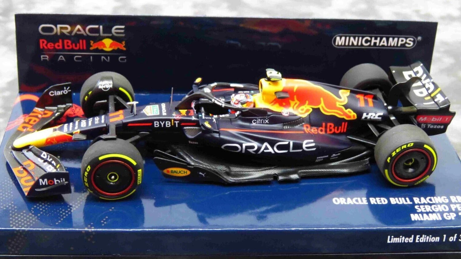 2022 MIAMI GP ORACLE RED BULL RACING SERGIO PEREZ In 1:43 Scale By Minichamps - Image 4