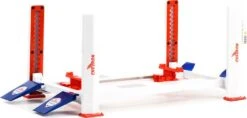 Chevron Four-Post Lift In 1:18 Scale