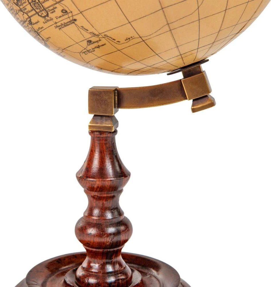 Trianon Globe By Authentic Models - Image 2