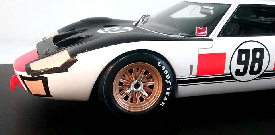 1966 Ford Mk II #98 Winner Daytona 24H In 1:18 Scale - Image 6